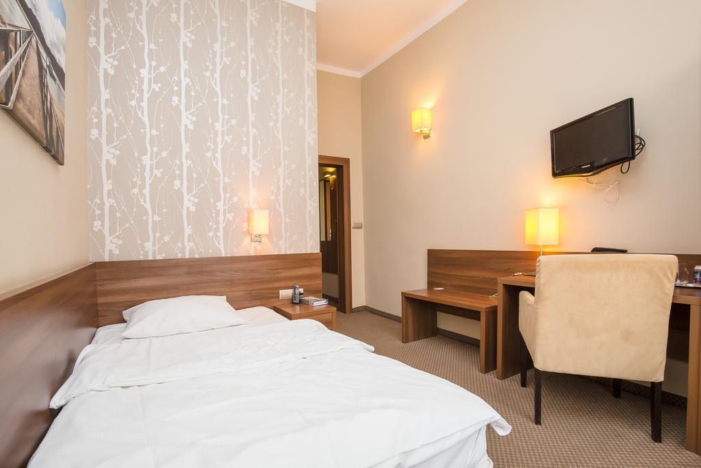 Hotel Srodmiejski Zelená Hora Exteriér fotografie