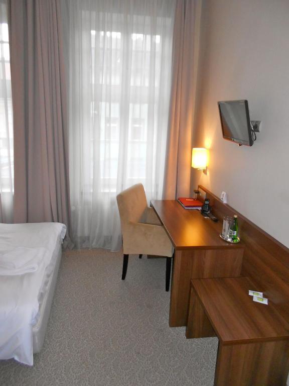 Hotel Srodmiejski Zelená Hora Pokoj fotografie
