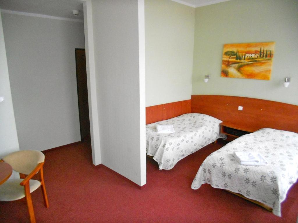 Hotel Srodmiejski Zelená Hora Pokoj fotografie